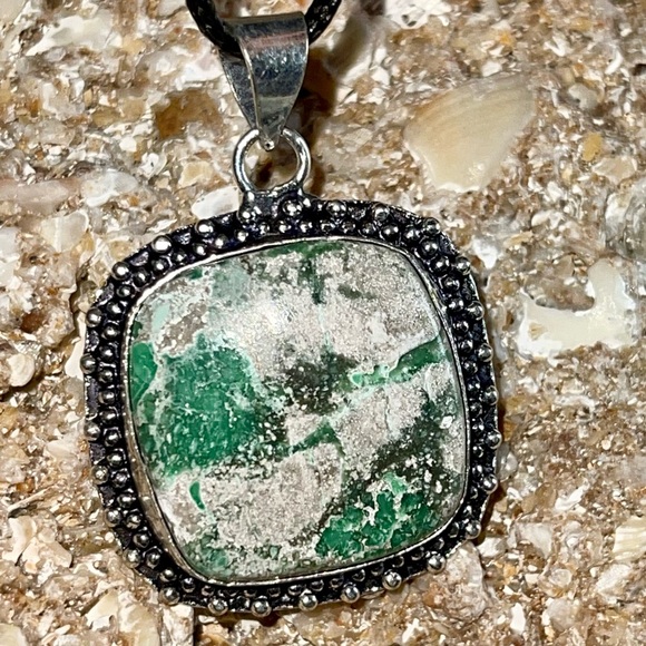 Teal Green Variscite- Utahlite Pendant 1 1/2" - Picture 4 of 9